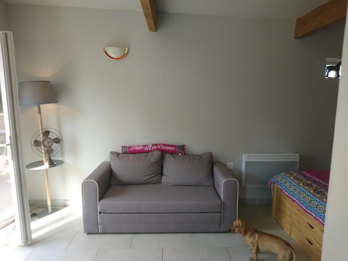 Apartmán Le Petit Pays Montgivray Exteriér fotografie